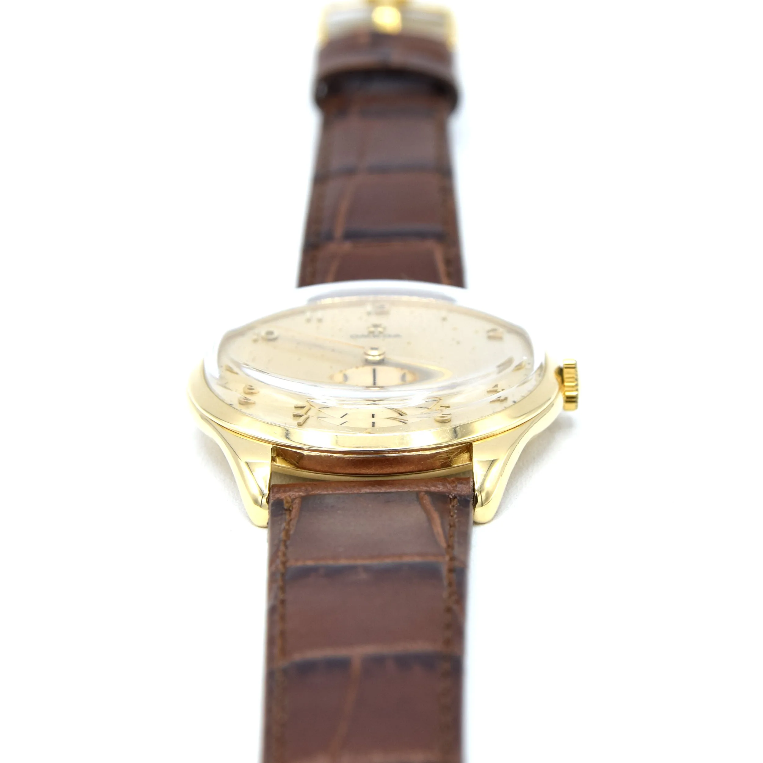 1950 Jumbo Omega with Sub Seconds Arabic numerals Model 2620 in solid 18ct yellow Gold Case