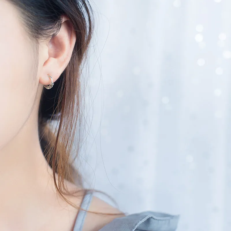 Ailuoqi S925 White Fungus Buckle Retro Thai Silver Pattern Small Earrings Personality Ethnic Style Ear Bone Nail Jewelry