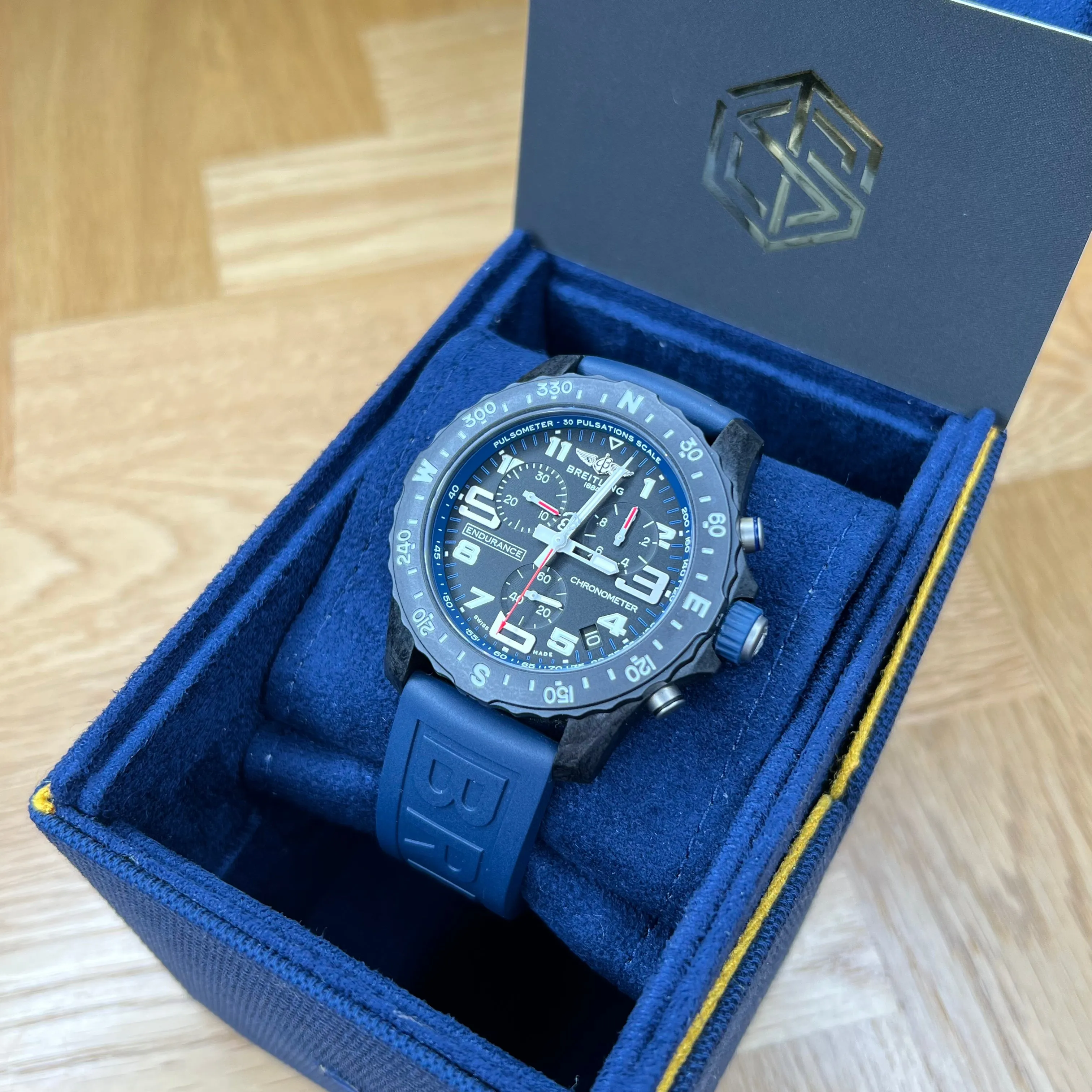 Breitling Endurance Pro X82310 Black/Blue 44mm 2021 Full Set Watch