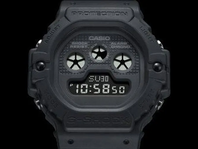 CASIO G-Shock Resin Band 200-meter water resistance #DW-5900BB-1DR