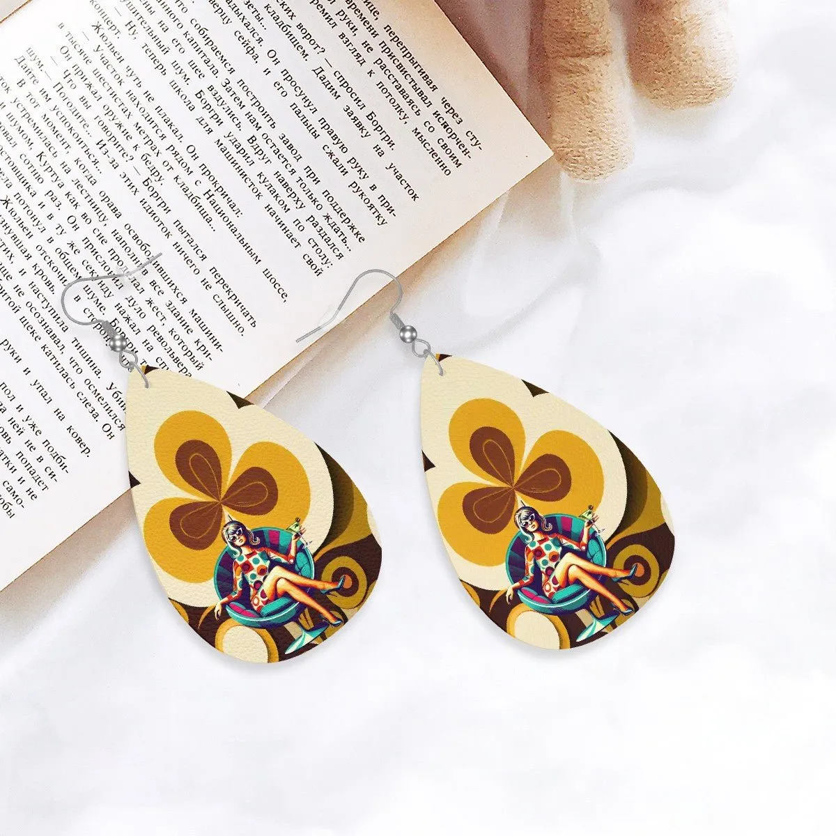 Retro 70s Mod Teardrop Earrings, Mid Century Modern Funky Accessories, Vintage Style Groovy Statement Jewelry