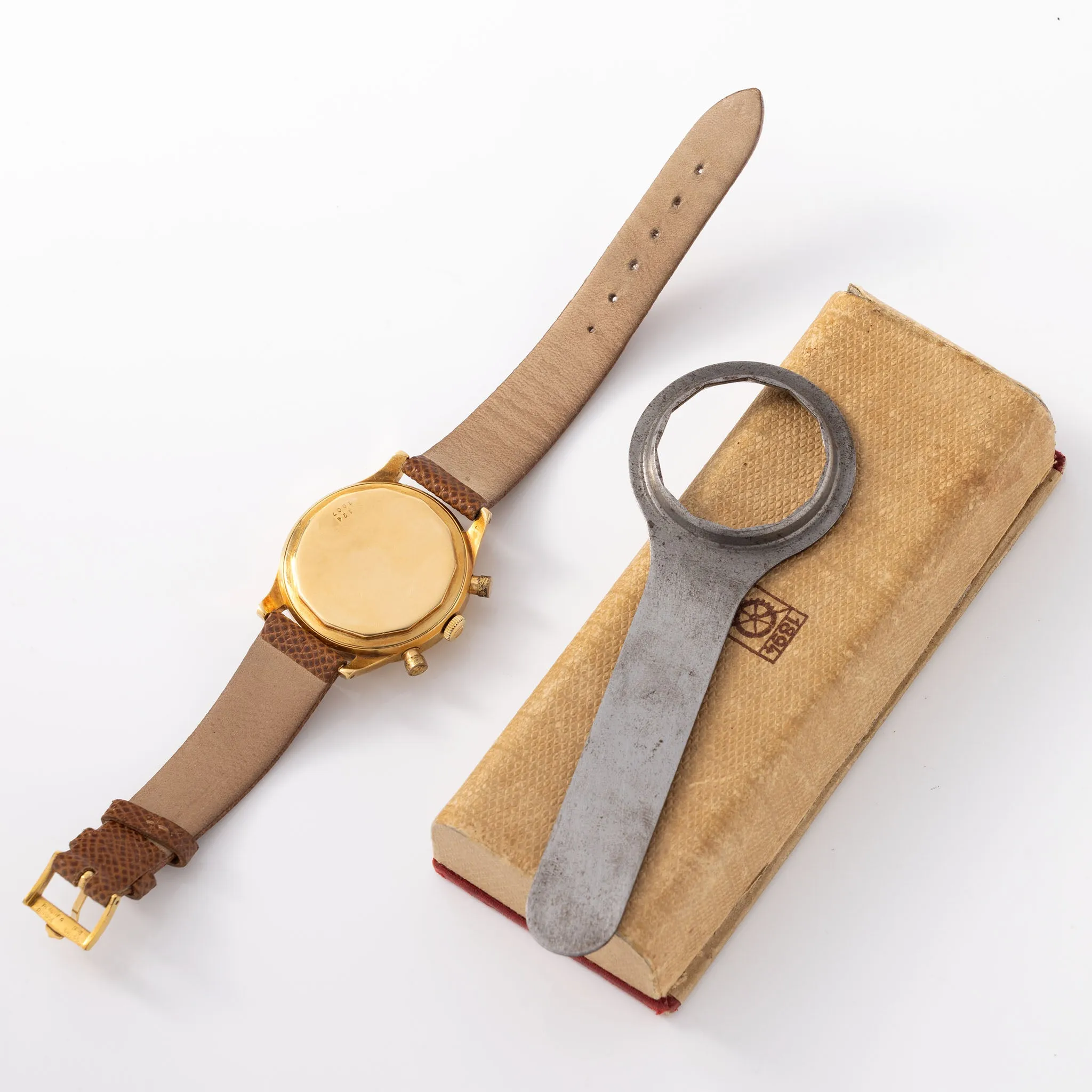 Universal Geneve Compur Chronograph 18kt Gold Ref 12482 Spillmann case
