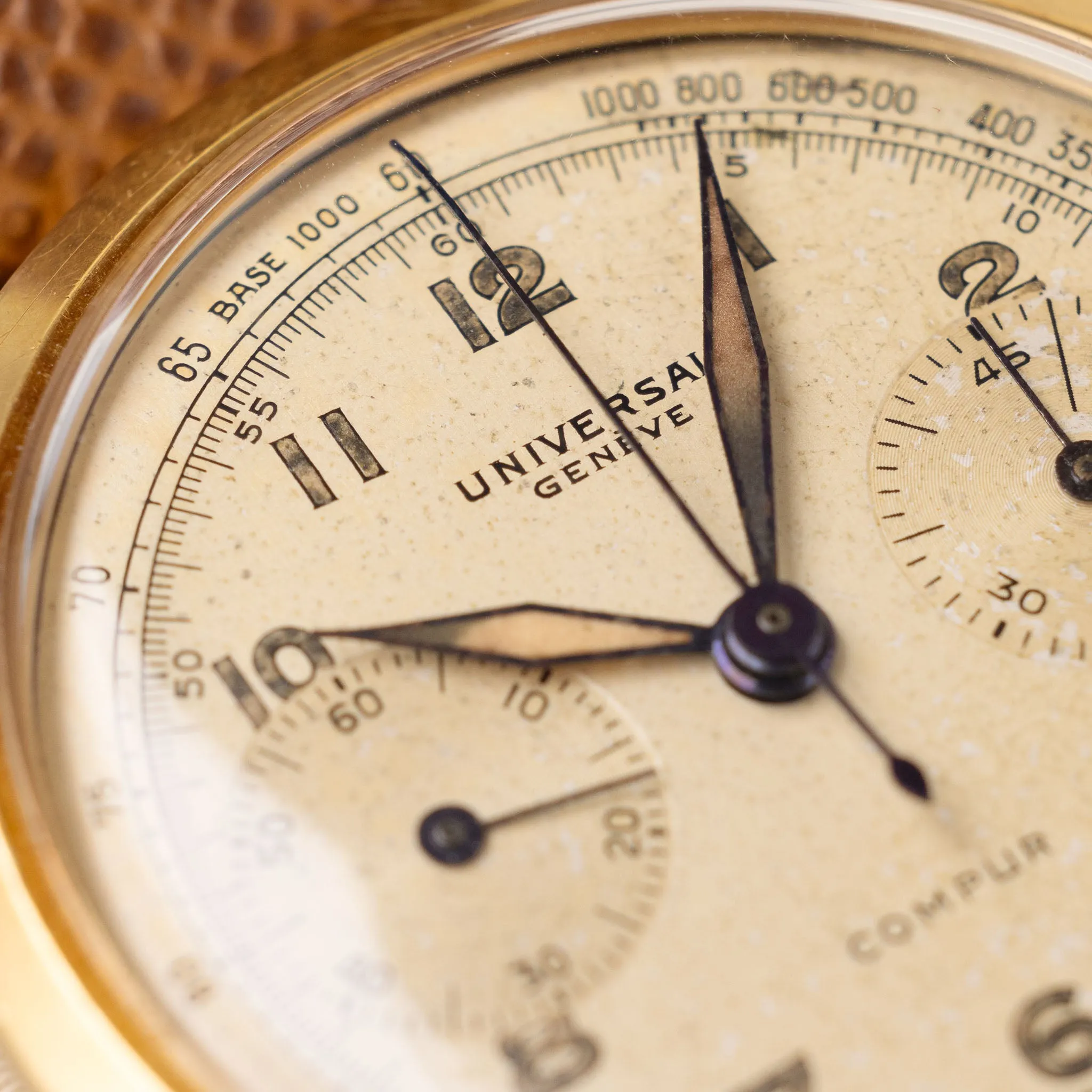 Universal Geneve Compur Chronograph 18kt Gold Ref 12482 Spillmann case