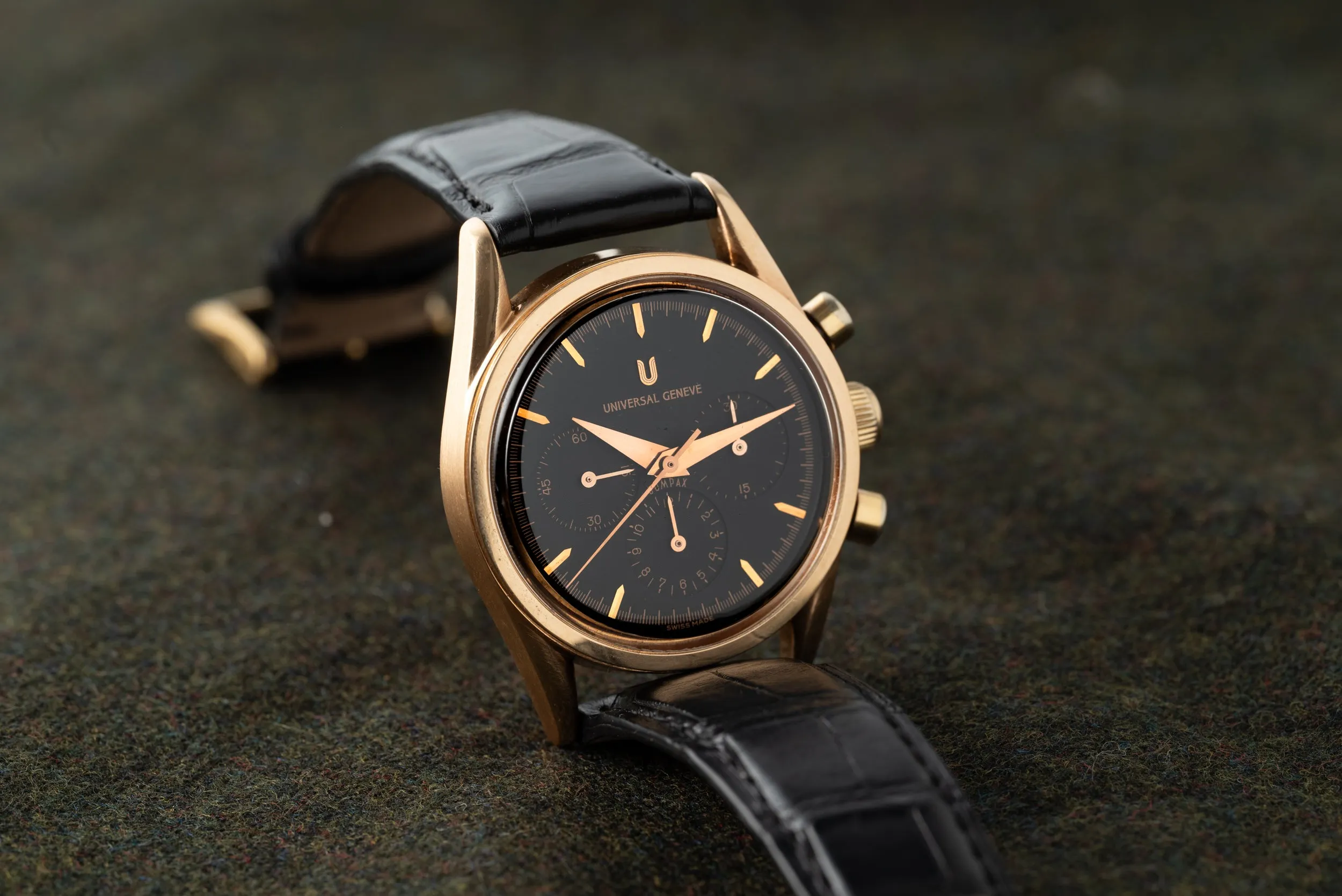 Universal Genève Compax 1950 18K