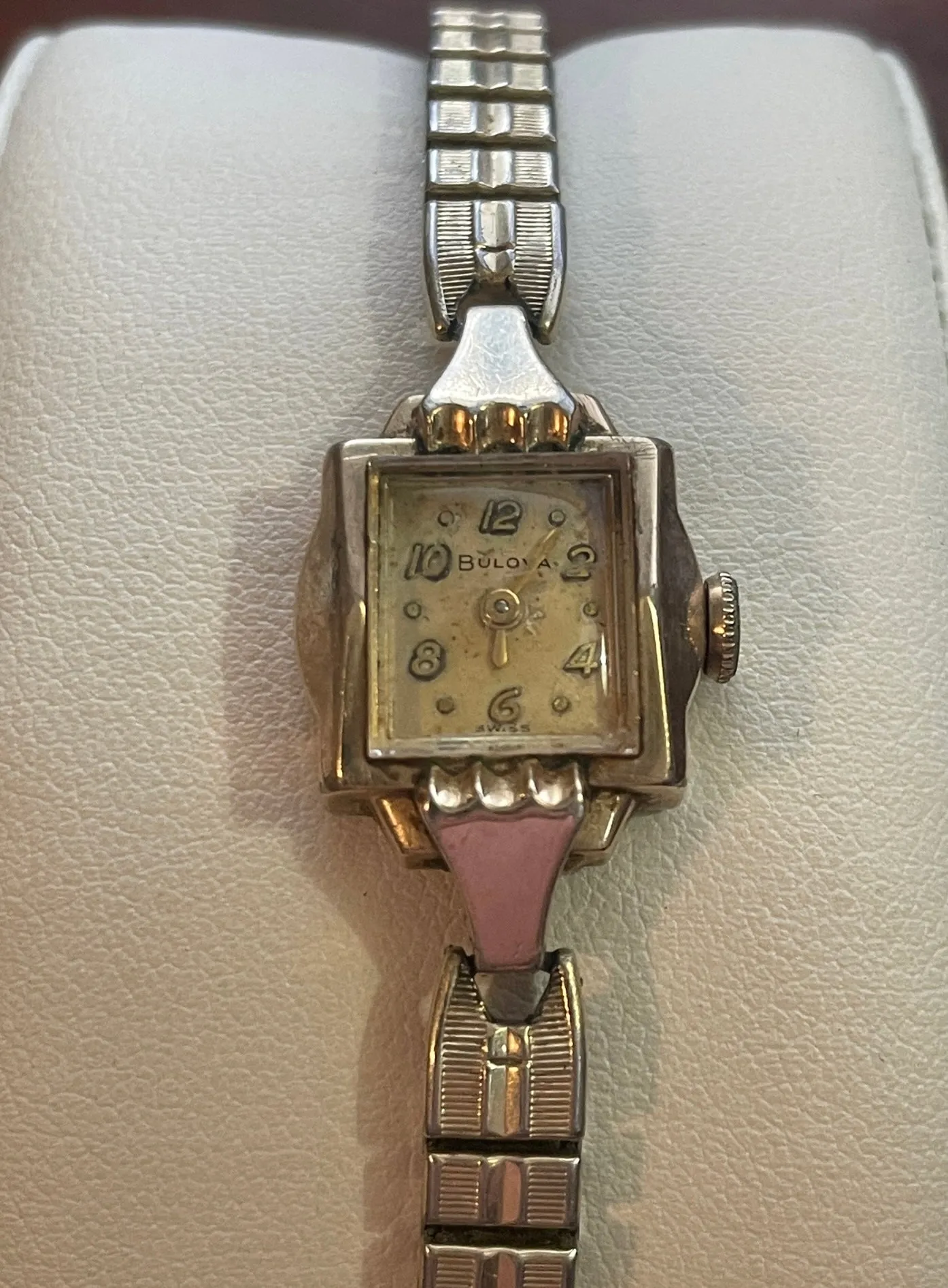 Vintage 10k Yellow Rold Gold Bulova Ladies Wristwatch