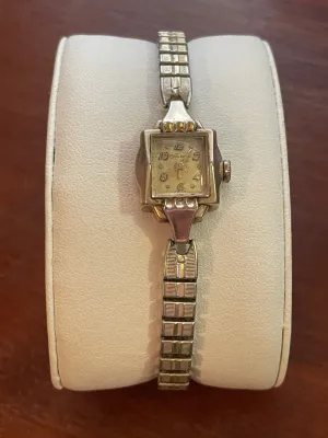 Vintage 10k Yellow Rold Gold Bulova Ladies Wristwatch