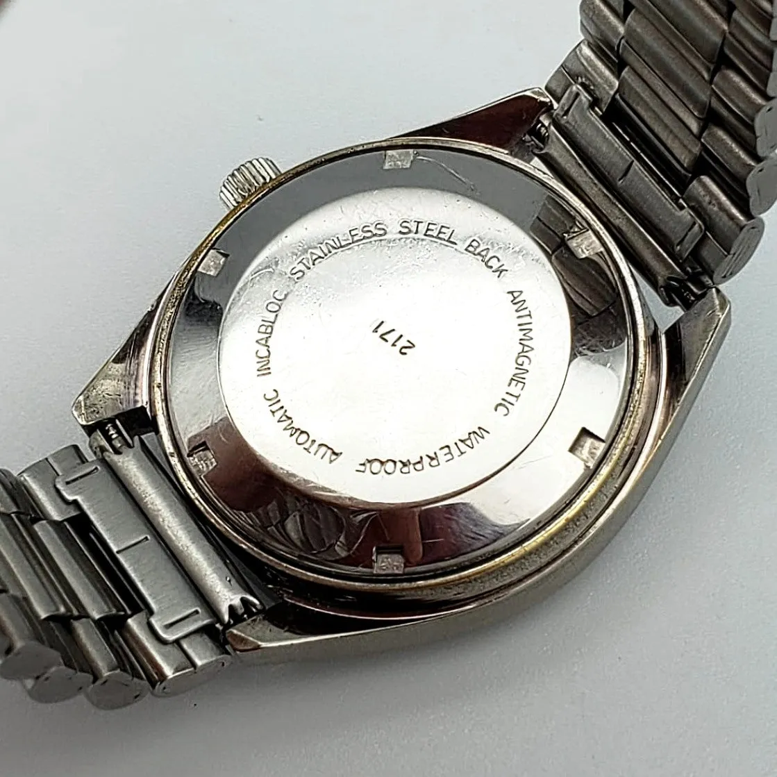 Vintage ITRACO Automatic Wristwatch Cal. ETA2789-1 25 J, Dual-Language Day/Date Watch