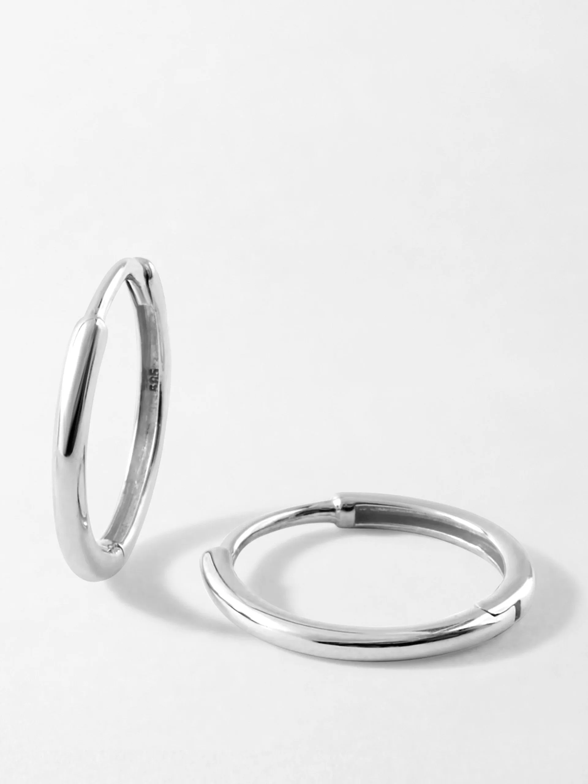 White gold medium classic hoop earrings